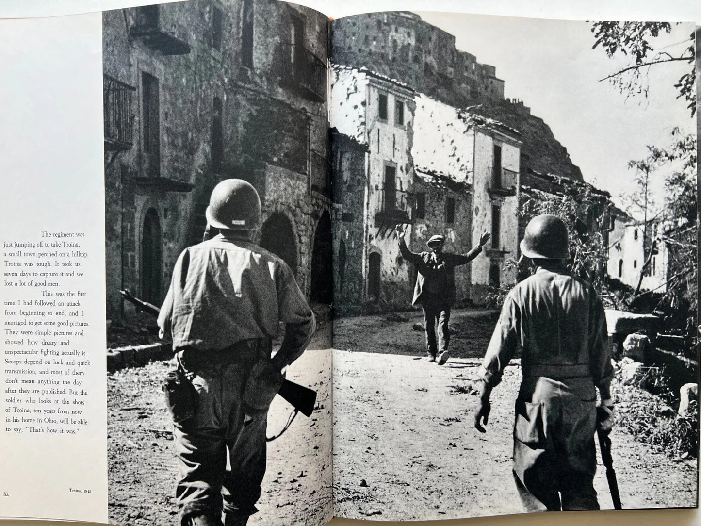 WWII IMAGES OF WAR ROBERT CAPA , PAUL HAMLYN LONDON 1964 LIBRO FOTOGRAFICO