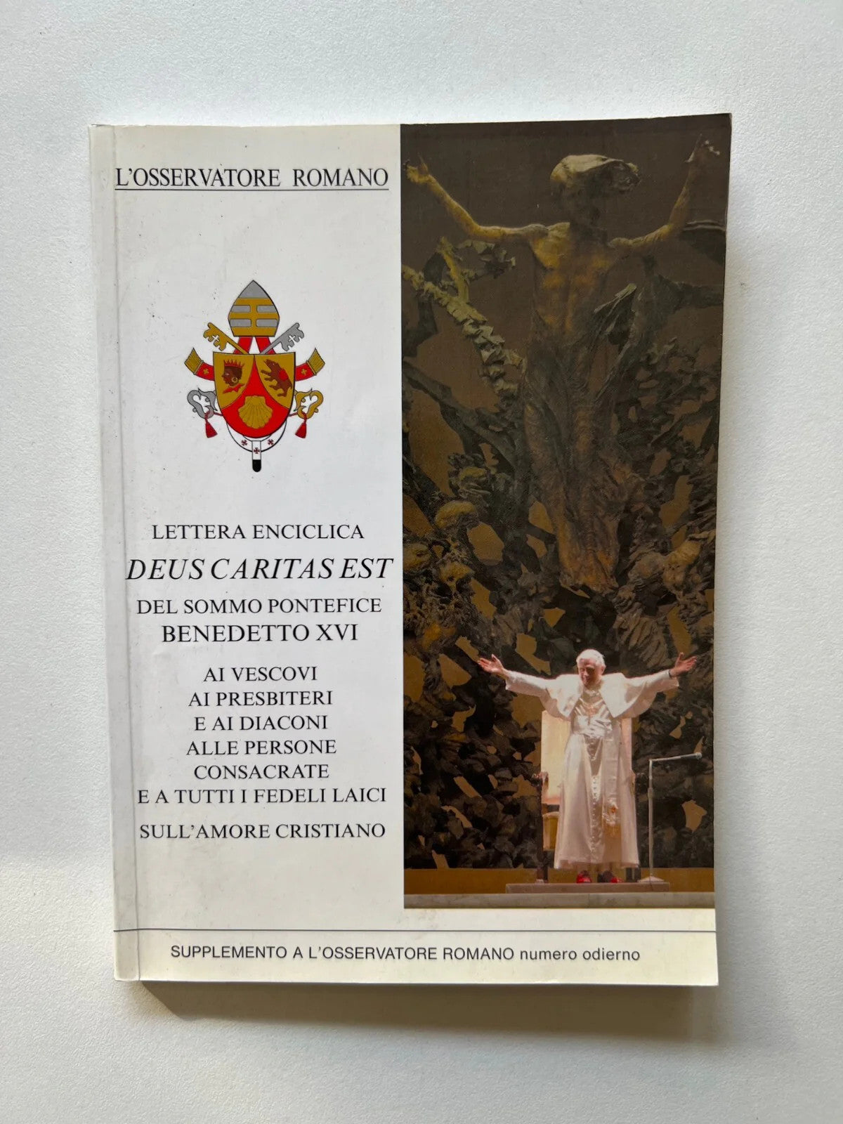 LETTERA ENCICLICA DEUS CARITAS EST BENEDETTO XVI OSSERVATORIO ROMANO 2005