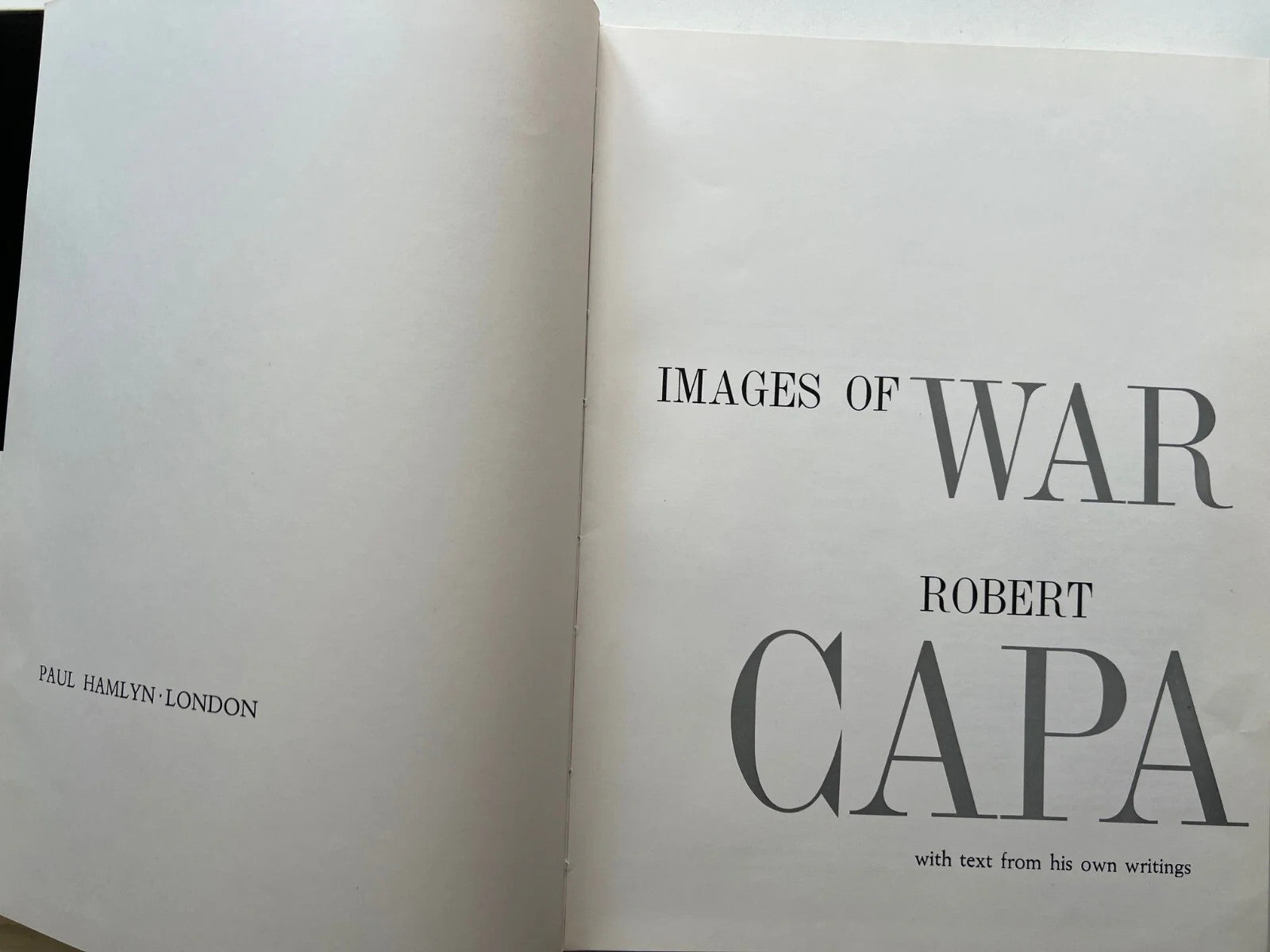 WWII IMAGES OF WAR ROBERT CAPA , PAUL HAMLYN LONDON 1964 LIBRO FOTOGRAFICO