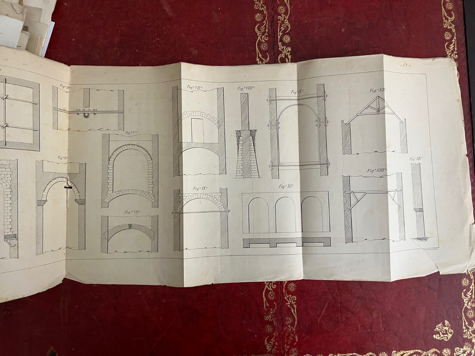 1889 E. FOLINEA SULLA ORIGINE DELLE LESIONI NEI FABBRICATI E METODI DI RESTAURO