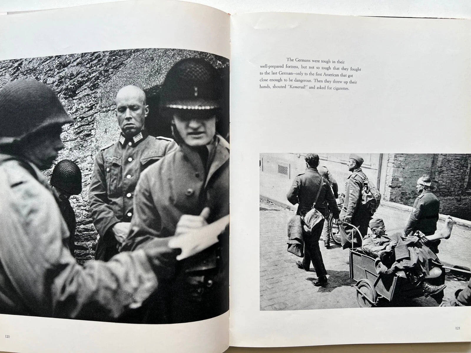 WWII IMAGES OF WAR ROBERT CAPA , PAUL HAMLYN LONDON 1964 LIBRO FOTOGRAFICO