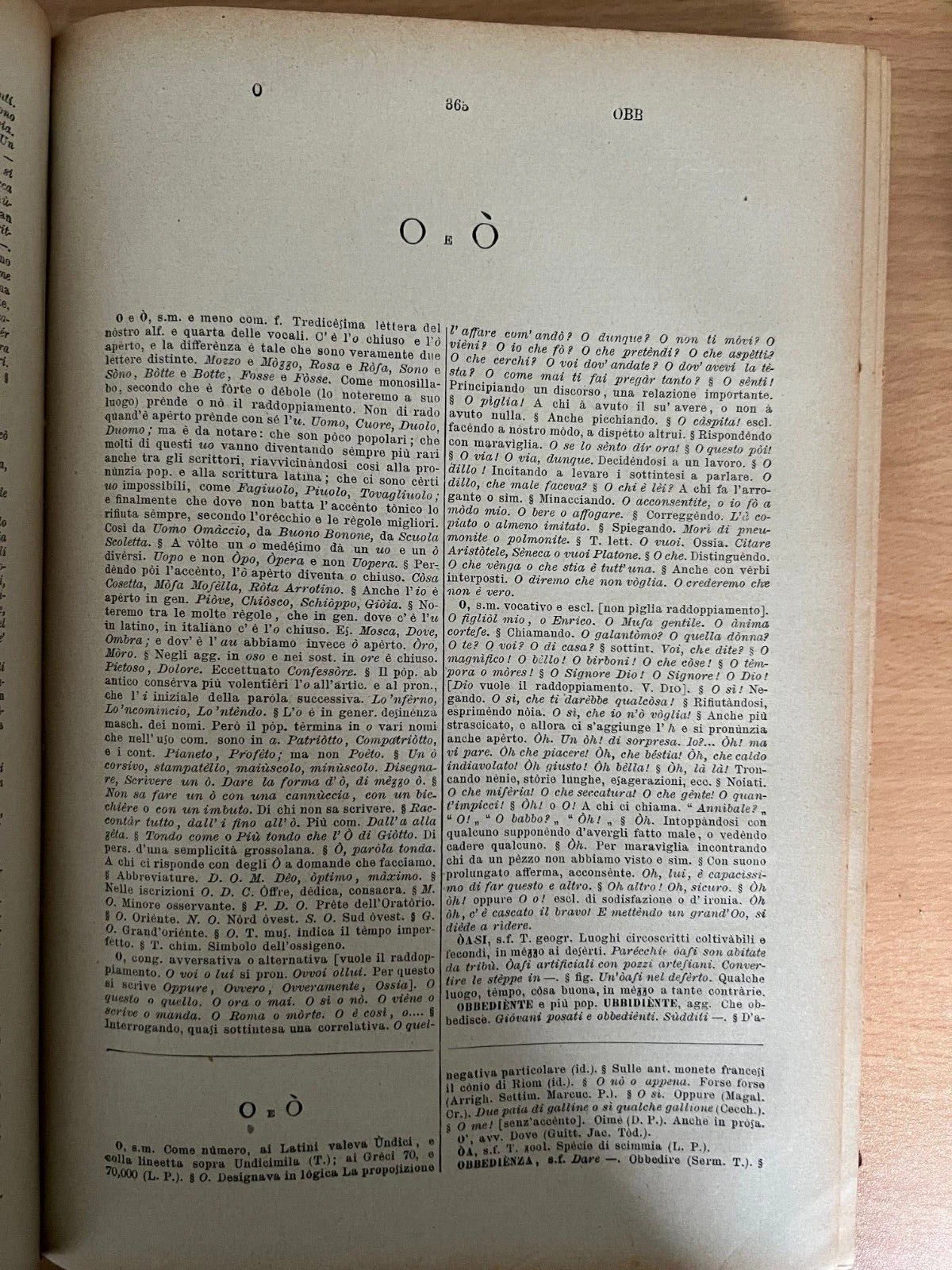 1931 PETROCCHI NOVO DIZIONARIO UNIVERSALE DELLA LINGUA ITALIANA 2 VOLUMI TREVES