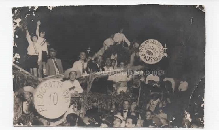 Fotografia Storica d’Epoca – Festival della Canzone Napoletana di Piedigrotta (1929) – Scatto del Cav. Paolo De Angelis